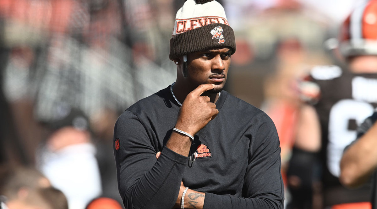 Browns quarterback Deshaun Watson is sidelined with an injured shoulder.